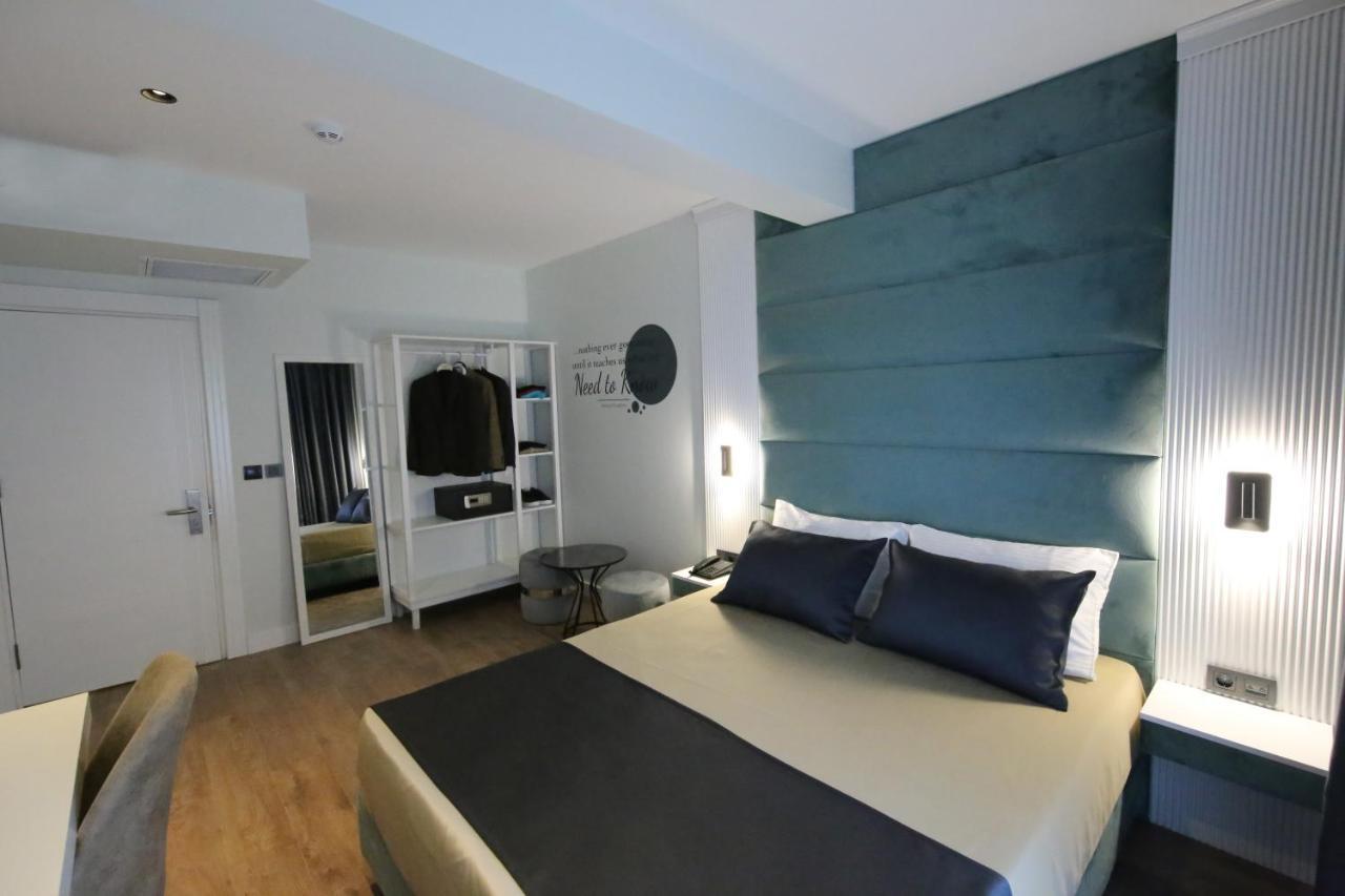 Axu Airport Hotel Arnavutkoy Esterno foto A room at the hotel