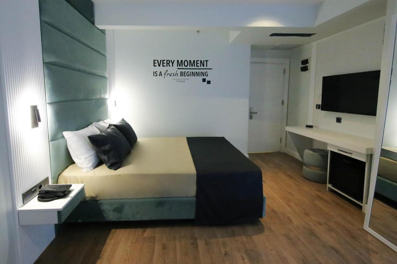Axu Airport Hotel Arnavutkoy Esterno foto A room at the hotel