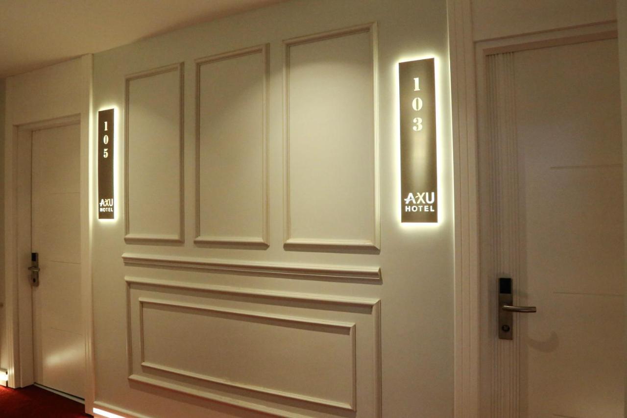 Axu Airport Hotel Arnavutkoy Esterno foto A wall panel